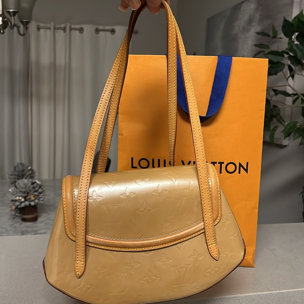 *SOLD*Louis Vuitton Vernis Biscayne Bay PM handbag - Picture 3 of 14